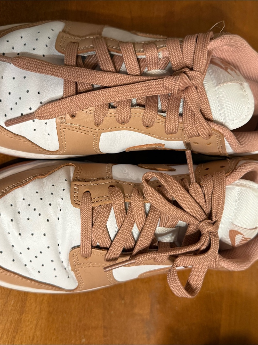 Nike Women's White and Tan Low-Top Sneakers